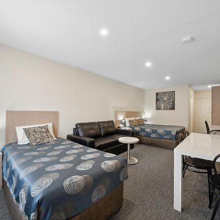 Sherbourne Terrace Hotel Shepparton Bagian luar foto